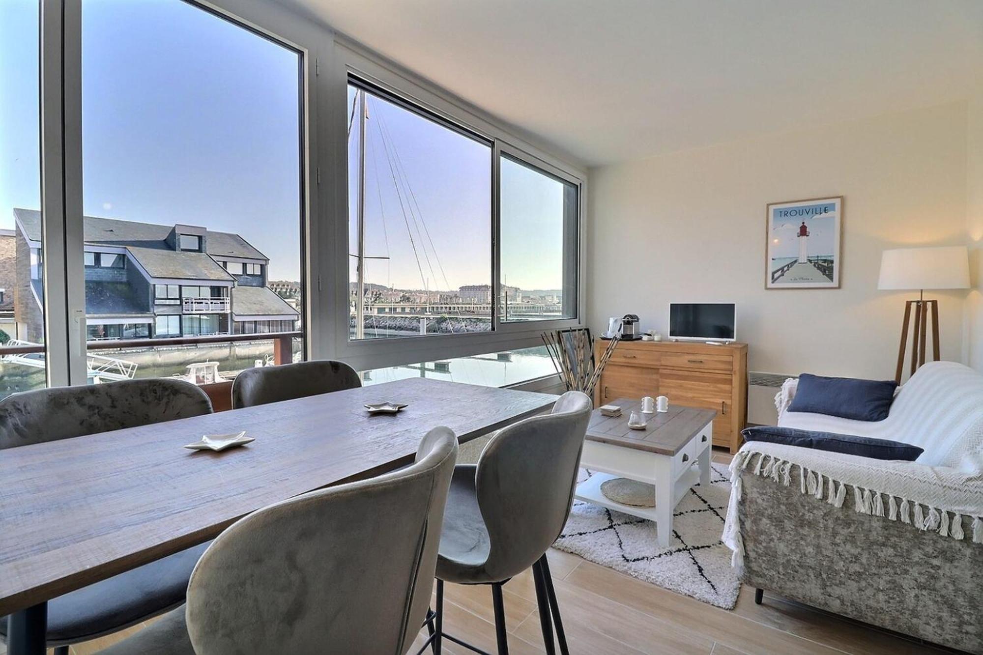 Sublime Apartment Facing The Port & Planches Deauville Luaran gambar